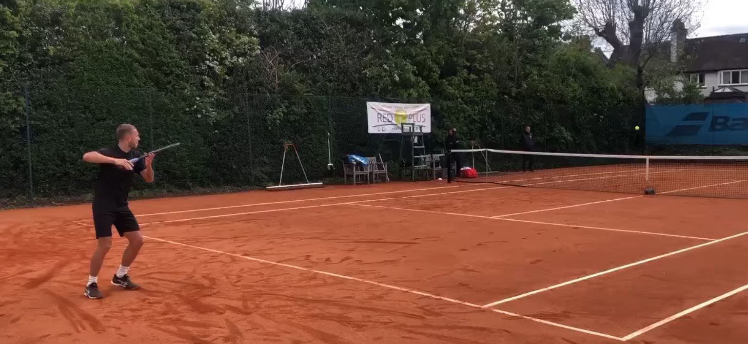 Slide  showing Dan on court 9 during his Roland Garros preparation (09/5/22)